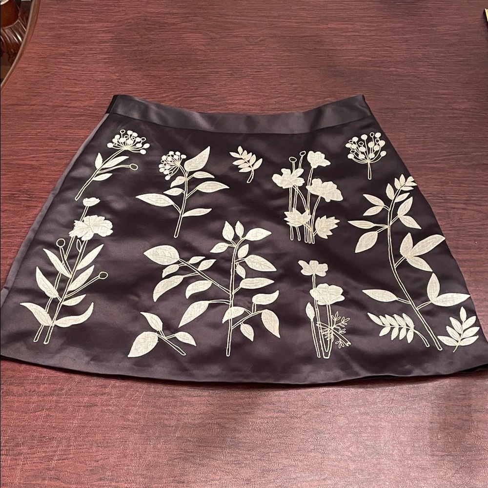 Elegant Black Floral embroidered satin skirt